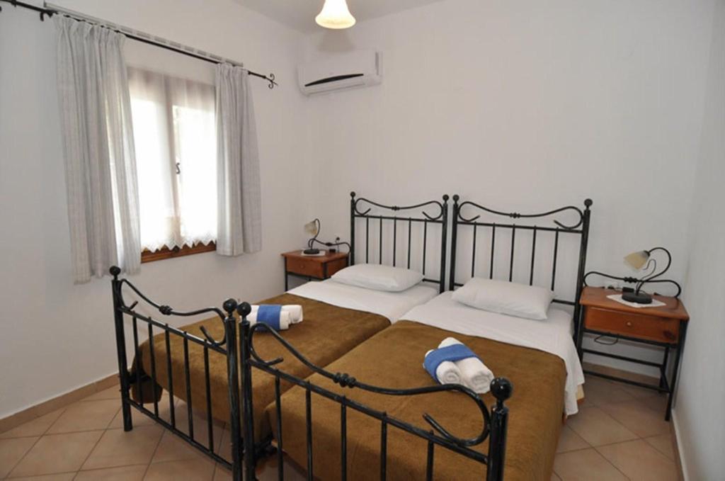 Arsinoi Stonehouses Limenaria  Zimmer foto